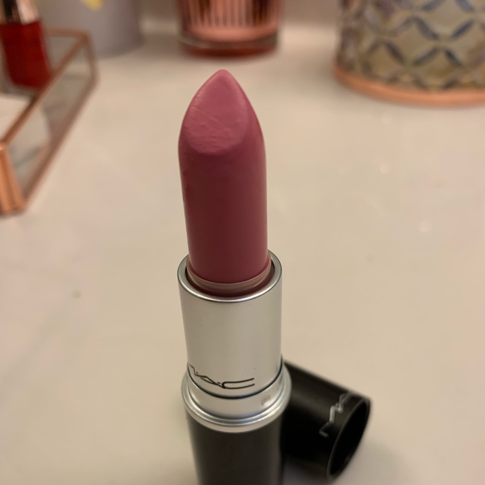 MAC Satin Lipstick in Snob